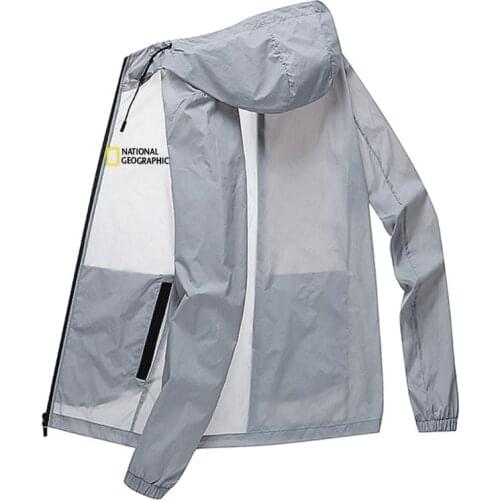 Quick Dry Skin Coat Sunscreen Waterproof UV Women thin Army Outwear Ultra-Light Windbreake Jacket Women Men Windproof Coat Jacke