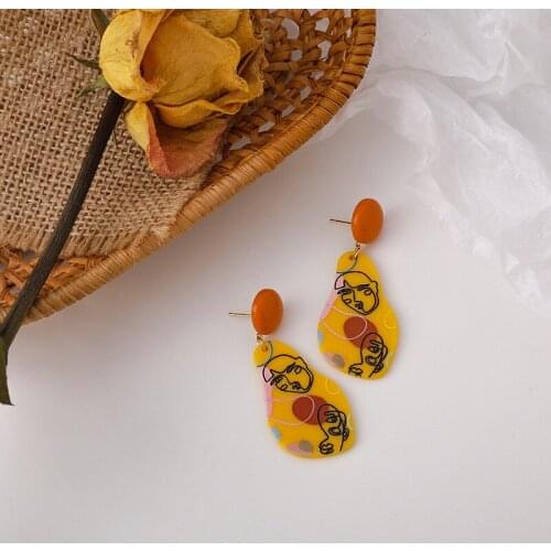 Statement Arcylic Irregular Geometric Yellow Face Dangle Earring for Women Textured Circle Multicolor Graffiti Earring Jewellery