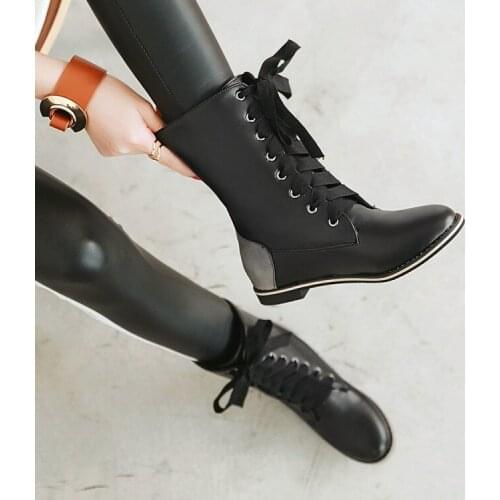 French retro round head womens low heel 2020 new autumn and winter color matching lace up womens leather boots