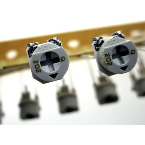 30Pcs Japan HDK Adjustable Potentiometer 202K 2K Horizontal