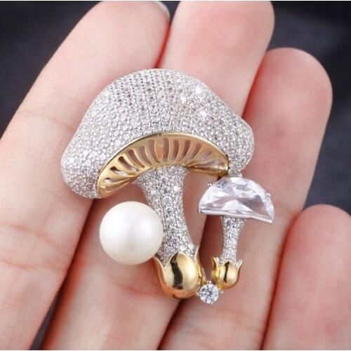 Exquisite Mushroom Brooch Brooch Retro Pearl Jewelry Womens Suit Shirt Elegant Crystal Brooch Gift Design Cloth Accessories