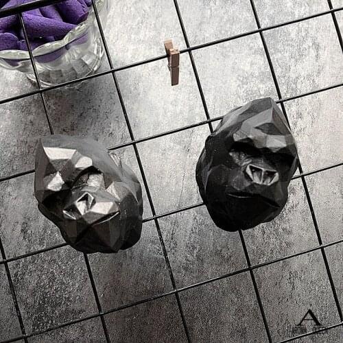 King kong Ornaments Car Vents Perfume Clip Air Freshener Automobile Interior Fragrance Decoration car accessories