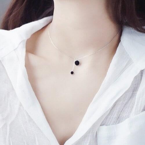Modern Jewelry Geometry Pendant Necklace Simple Hot Selling Round Black Enamel Pendant Necklace For Girl Lady Gifts