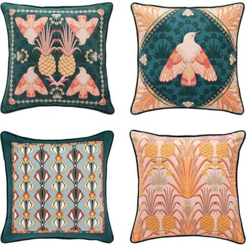 Ins Hot Sell Vintage Postcard Pigeon Pillow Cover Soft Velvet Decorative Cushion Case Accent Home Decoration Vintage 45x45cm