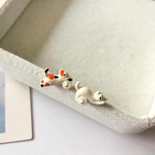 S925 Needle Creative cute asymmetric cat earrings temperament beautiful pearl earrings earrings