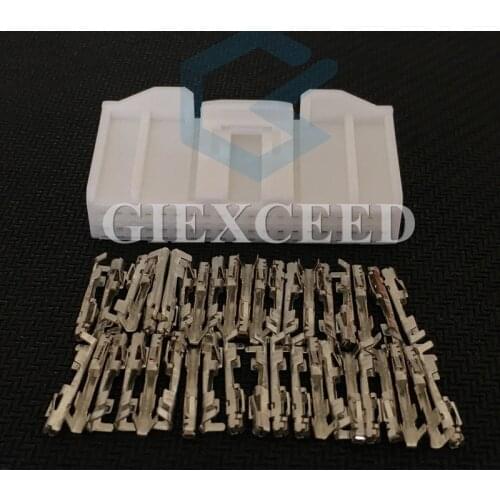 40 Pin Automotive Dash Board Assembly Socket Auto Wiring Plug For Toyota Corolla