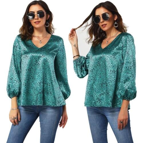 2021 European and American Printing V-Neck Loose Casual Fashion Womens T-Shirt Top New