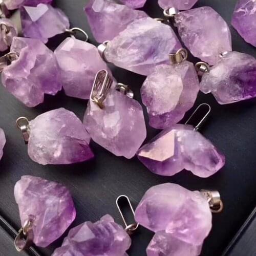 50PCS/Lot Shape Irregular Random Treat Amethysts Pendant Purple Quartz Chakra Reiki Natural Stone Point Pendulum Free Shipping