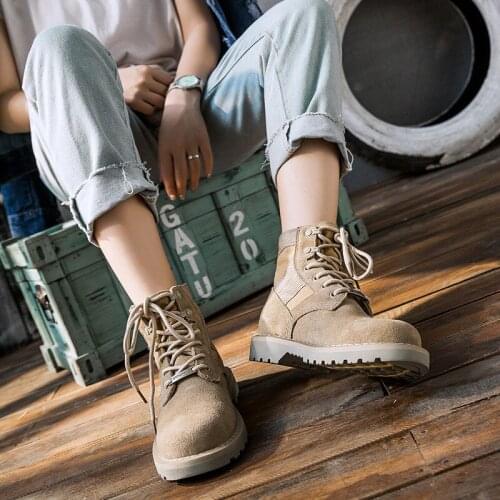 Boots Genuine Leather Martin Boots Desert Boots Mens Hight-Top Work Shoes Martin Wolf Boots Outdoor Couples Military Shoes Men