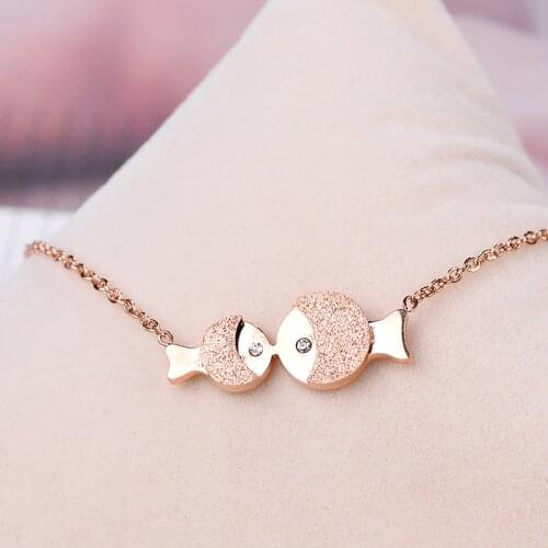 New Trend Dainty Fish Necklace for Women Stainless Steel Link Chain Zircon Eyes Pendant Necklace With Charm Jewelry Holiday Gift