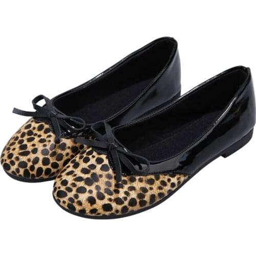 2020 spring new ladies wild comfortable lightweight casual round head soft bottom breathable leopard flat shoes Slip-On W28-07