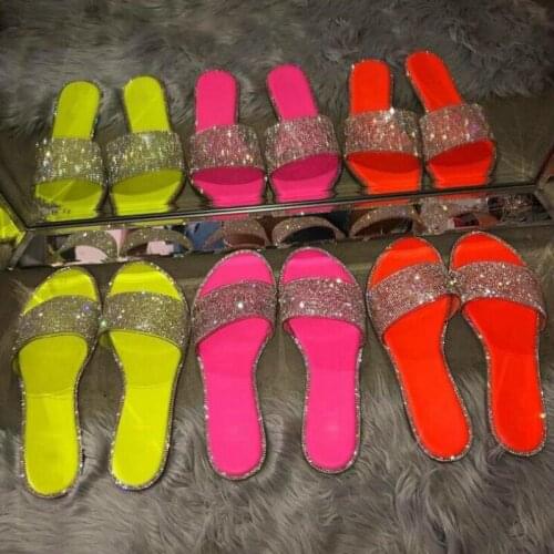Rhinestone Candy-colored Slippers 2020 New Women Flip Flop Fashion Wild Beach Shoe Diamond Flat Bottom Outdoor Wild Sandals