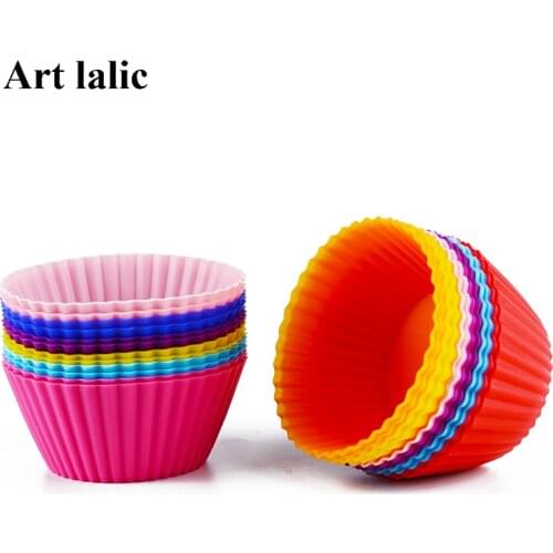 2pcs Pieces 7cm 8g Silicone Round Reusable Baking Cake Molds Jelly Mould Cupcake Maker Muffin Cup High Quality Random Color