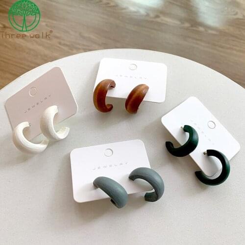 Creative Moon Shape Wooden Hoop Earrings for Women Vintage C-Type Irregular Wood Earrings Jewelry Gift 2021