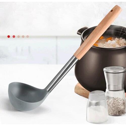 Silicone Soup Spoon wooden Handle Spoon Universal Non-Stick Soup Ladle Soup Scoop Ladle Dinner Tableware Cooking Tool