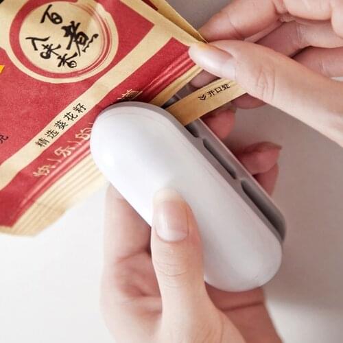Portable Mini Sealing Machine Kitchen Storage Organization Household Sealing Food Clip Heat Sealer for Kitchen
