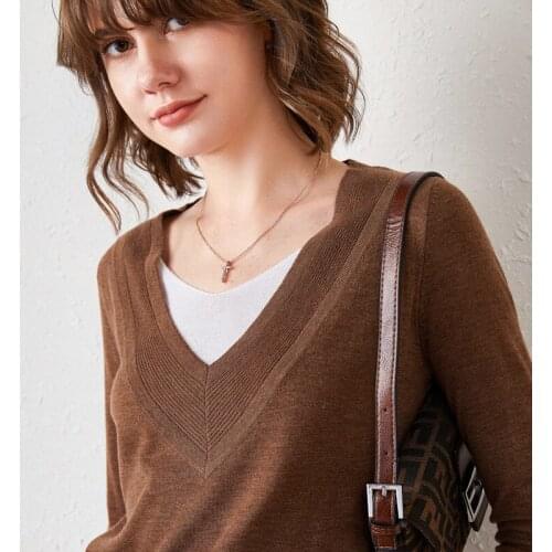 New Worsted Fine Wool Sweater Fake Two Pieces V-neck Wool Knit Base Long Sleeve Knit Top Women Vintage Pullovers Regular