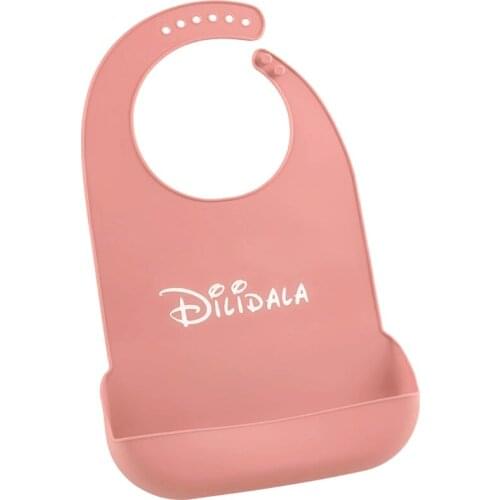 Adults Waterproof Anti-oil Silicone Bib Elderly Aged Mealtime Cloth Protector Q9QB