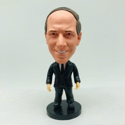 Soccerwe 2.55" Soccer Star Doll Classic Star Bobby Charlton Figures Black Suits Collections Gift