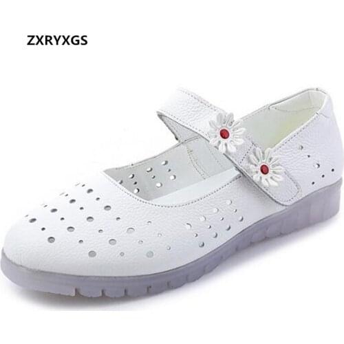 Promotional 2021 New Fashion Flowers White Nurse Shoes Female Flats Hollow Genuine Leather Shoes Soft Sole Comfortable Shoes