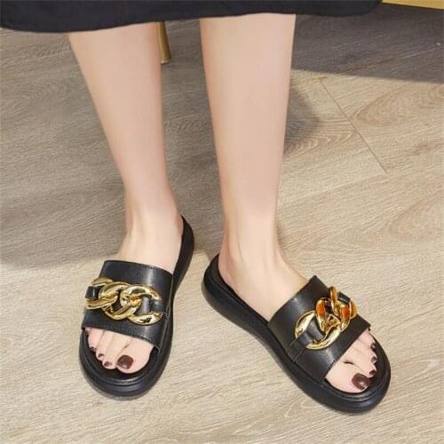 Soft Comfortable Women Platform Slippers Genuine Leather Open Toe Flat Sandals Gold Chain Women Beach Slides Casual Flip Flops