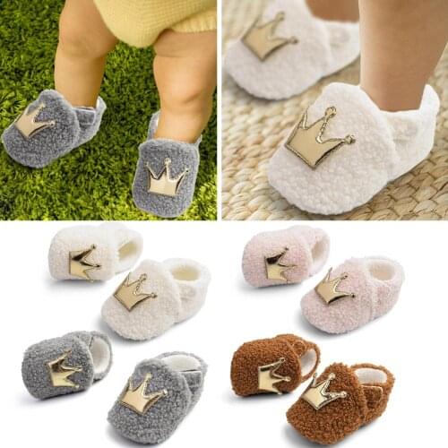 Cute Newborn Shoes Coral Velvet Point Glue Sole Magic Sticker Baby Winter Crown Furry Walking Toddler Non-slip Crib Walkers