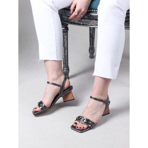 Womens Sandals Platinum Band Square Low Heel Casual Comfortable Summer Sandals 2021 Summer Season