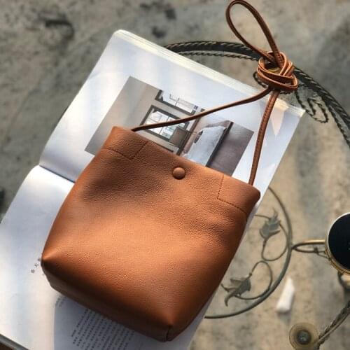 Leather bag womens ins style Korean version simple top layer cowhide single shoulder straddle bag soft pison Bucket Bag