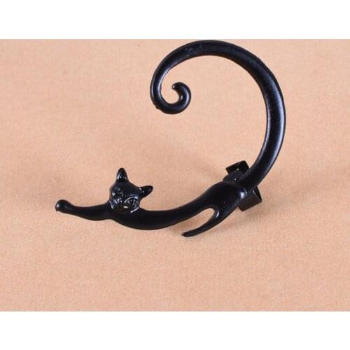 Cute and Fashionable Three-dimensional Cat Womens Cartoon Small Animal Earrings Three-dimensional Cat Earrings Earrings