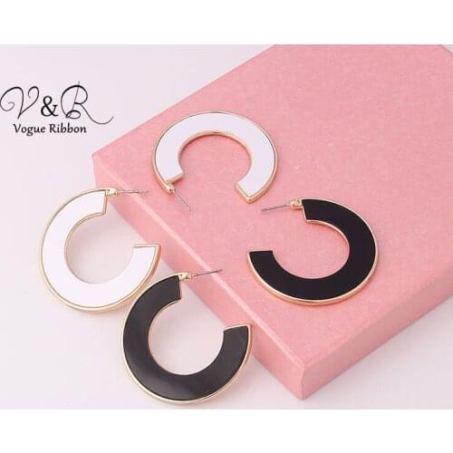 C-HOOP White Black Acrylic Earring Accessories, Post Earring, Simple Small Huggies Earring for Women 2019