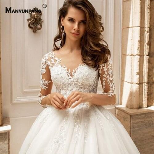 Illusion O-Neck Embroidery Appliques Tulle Chapel Train Bridal Ball Gown 2021 New Arrival Full Sleeve Button Back Wedding Dress