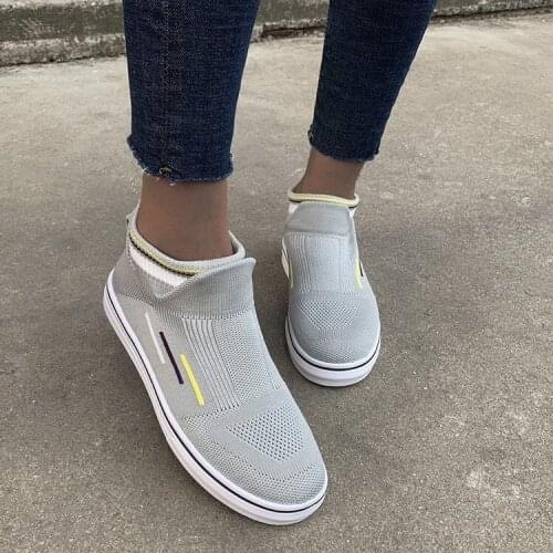 Women Slip On Sneakers Women High Socks Run Sport Shoes Breathable Comfortable Running Shoes Outdoors Female Walking Shoe