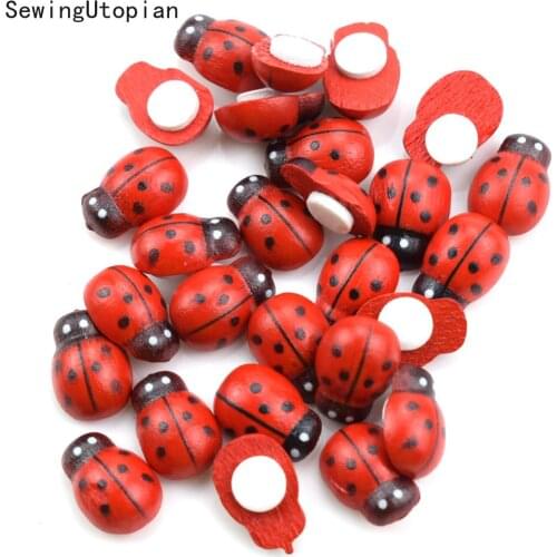 300PCS Red Ladybug Cartoon Wood Buttons for Sewing Scrapbooking Clothing Headwear Handmade Crafts Home Decor Accessories DIY