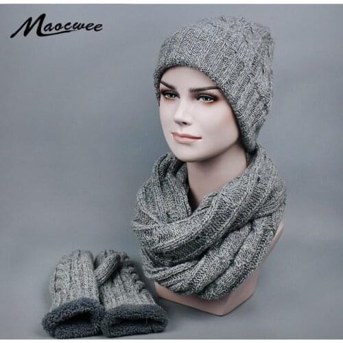Women Men Winter Fashionable Luxury Knitted Hat and Scarf Sets and Glove Knitted Hat Cap Fleece Mask Top Bone Gorro 2017 Brand