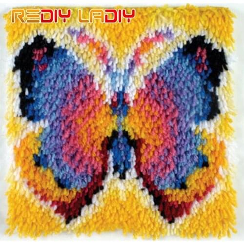 Latch Hook Kits Dog & Panda Cushion Cover Pre-Printed Color Canvas Crocheting Arts & Crafts Pillow Case Sofa Pillows Home Decor