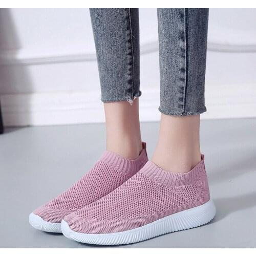Large size 35-43 fly woven low-top cover, lightweight, breathable, one-step casual sports shoes 2021 new Korean version