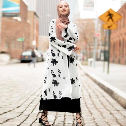 Muslim cardigan flowers embroidery kimono abaya Arab muslim abaya Dress Musical Robe prayer muslim outerwear dress wq1011