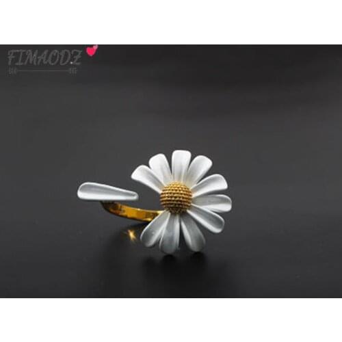 FIMAODZ 2020 New Daisy Flower Ring Vintage Elegant Simple White Red Flowers Opening Rings For Women Jewelry Party Gifts