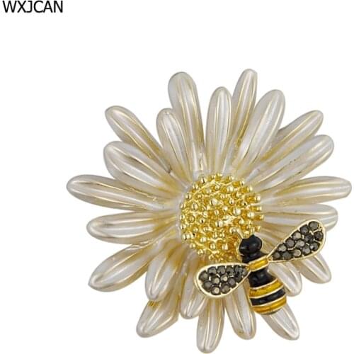 WXJCAN insect bee flower brooch Enamel pins and brooches for women 37mm*37mm B5633