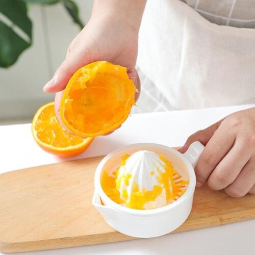 Manual Citrus Juicer Plastic Mini Fruit Tool Orange Lemon Squeezer Juicer Machine Portable Citrus Juicer Kitchen Accessories