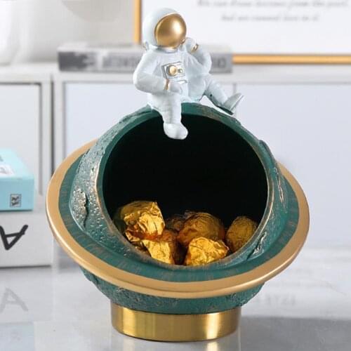 Creative Astronaut Storage Box Statue Key Display Table Shoe Cabinet Decoration Home Accessories Small Space Astronaut Figurine