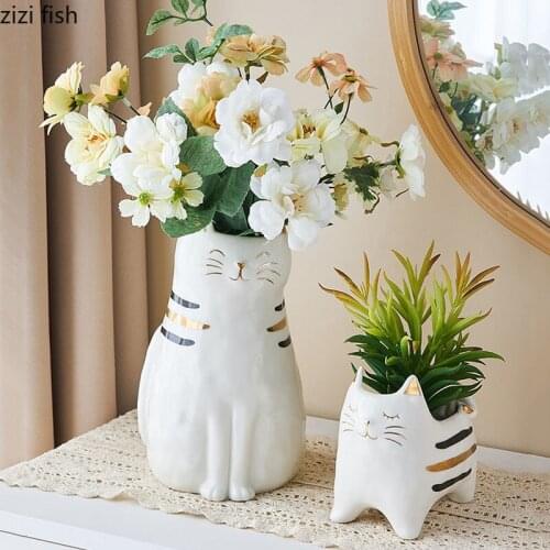 Painted Cat Ceramic Vase Flower Arrangement Home Decoration Modern Desktop Decorative Ornaments Gilded Crafts Porcelain Vases
