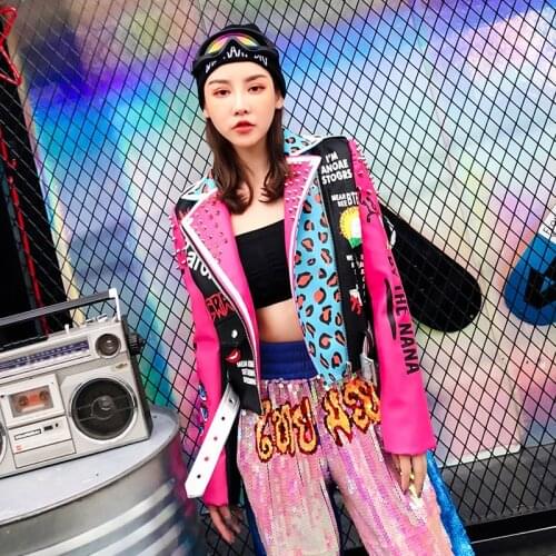 Autumn Fashion Punk Style Pink Leather Jacket Women Slim Rivet Motorcycle Jacket Graffiti Pattern