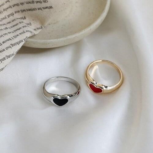 Romantic Simple Red Black Heart-shaped Metal Ring Fashion Cute Wedding Gold Color Ring For Women Punk Party Jewelry Gift