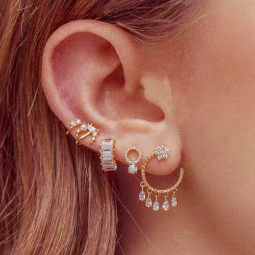 Gold 5PCS/SET Mixed Crystal Pearl Ear Post Cuff Clip On Earrings Fake Cartilage Earring Clip Earring Women No Pierced Earrings