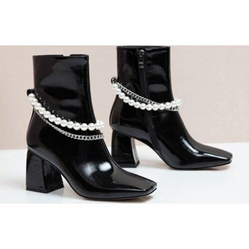2021 Winter Patent Leather Mid Tube Boots Square Toe Womens Boots Pearl Chain High Heel Boots Black Spring Boots Ladies botas