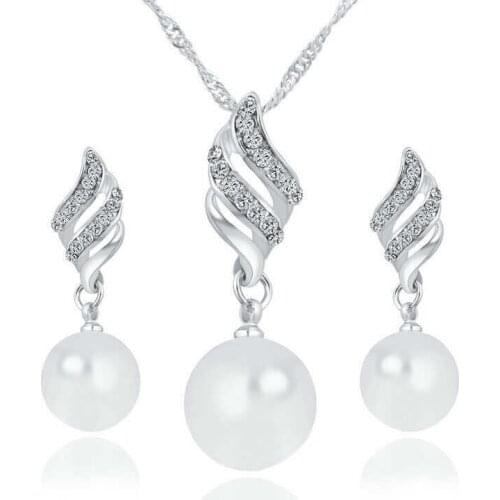 Pendant Earrings pearl Earrings Necklace Jewelry Set wholesale Fashion Women Pearl Jewelry Set Crystal Necklace