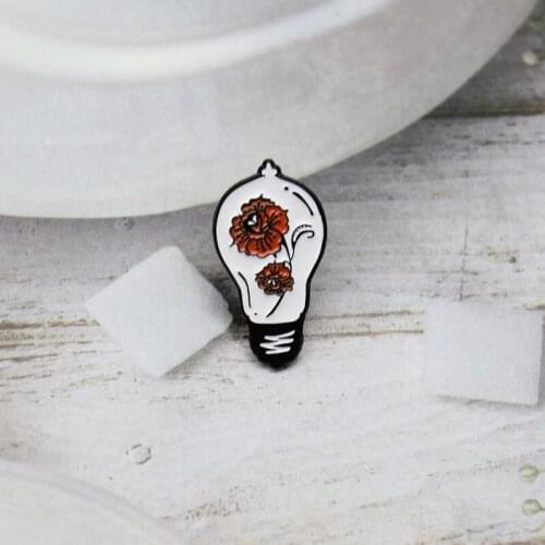 Retro spiral light bulb enamel pin safflower logo personalized metal badge shirt backpack lapel button brooch jewelry souvenir