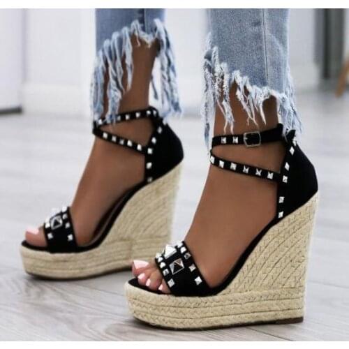 Linamong New Woman Fashion Black Gold Pink Rivets Wedge Sandals Cover Heel Comfortable Platform High Heel Casual Sandals Shoes
