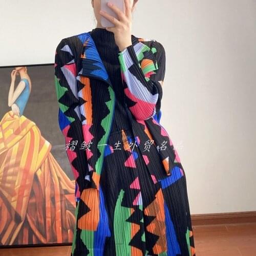 HOT SELLING Miyak Fashionable joker fold long sleeve geometry print coat turndown collar Slim casual cardigan coat IN STOCK